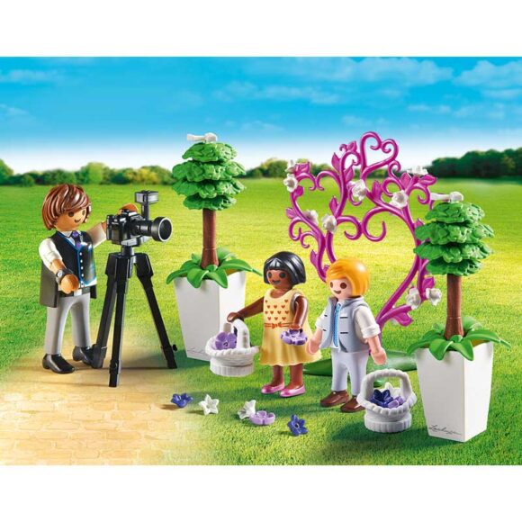 Playmobil Children With Photographer 9230 – Storvyn Kids are Playmobil specialists in Perth, Western Australia - www.storvynkids.com.au